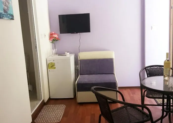 в комплекс на първа линия до плажа Поморие