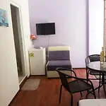 в комплекс на първа линия до плажа Pomorie